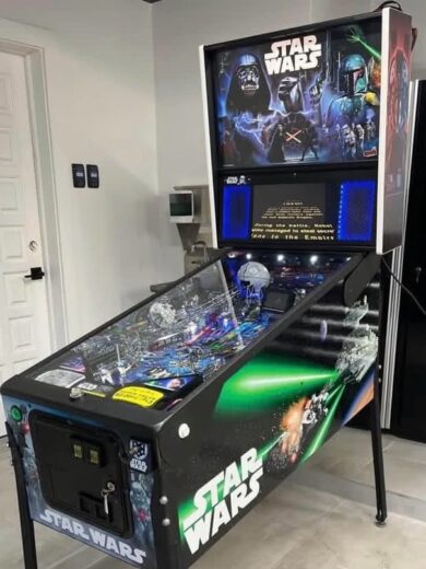 STERN PINBALL STAR WARS PRO for Sale