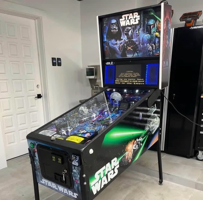 STERN PINBALL STAR WARS PRO